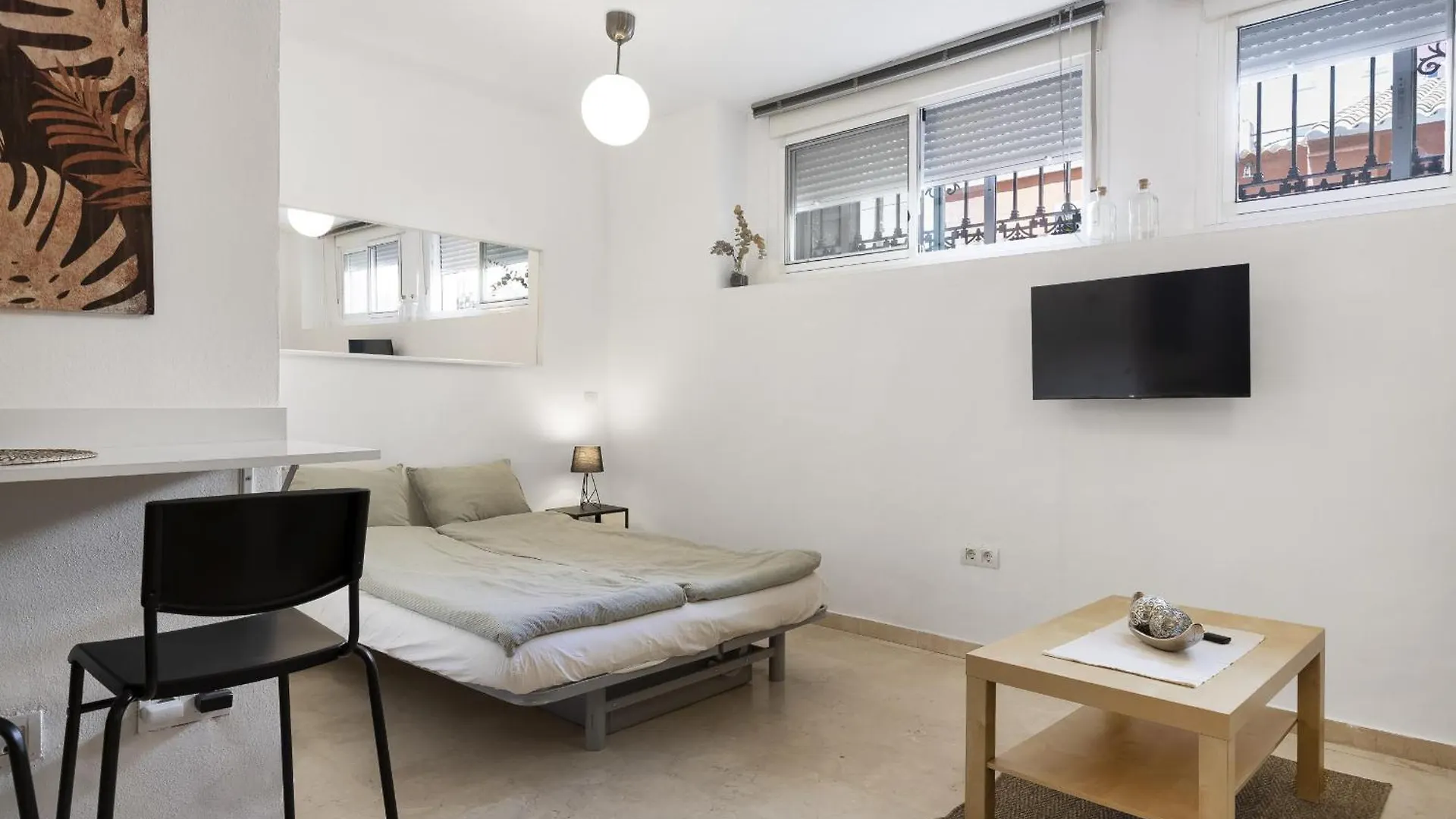 Cozy Central Studio In Pasaje Olletas Málaga 0*,  España